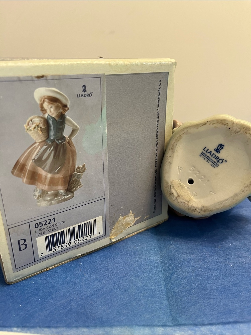 Lladró Porcelain Figurine - Sweet Scent Girl in Cream and Brown